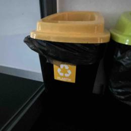 Kosz na śmieci MIX kolorów