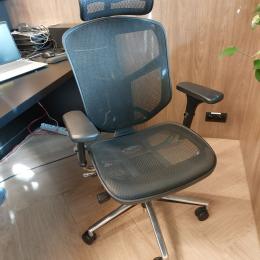 Fotel biurowy czarny (do odbioru w biurze)